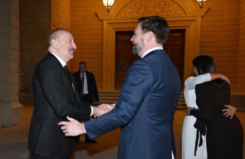 Vens Azərbaycana səfəri ilə bağlı BU GÖRÜNTÜLƏRİ PAYLAŞDI