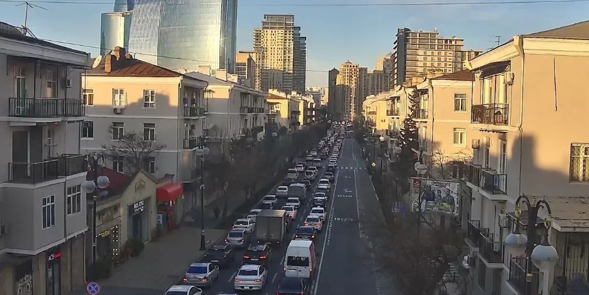 Bakının bu küçələrində sıxlıq var - SİYAHI