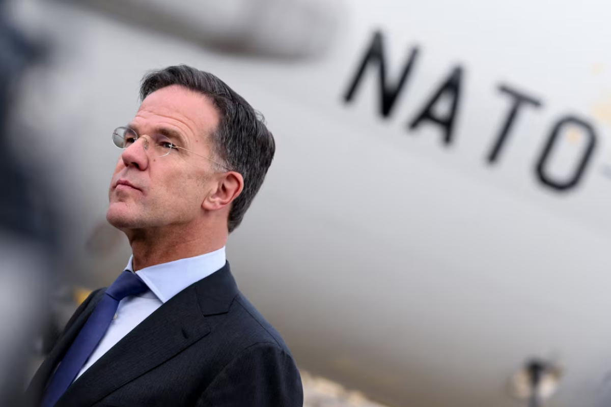 Rutte: Rusiya Ukraynada ilbiz sürəti ilə irəliləyir