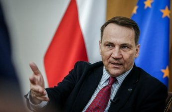 Сикорский: США теряют ведущую роль в переговорах по Украине