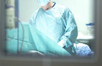 Генпрокуратура расследует смерть пациентки после операции в частной клинике Баку