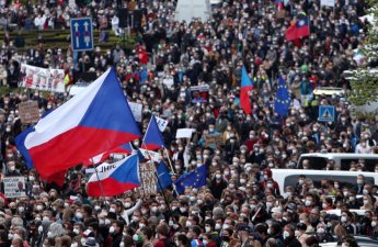 Народ вышел за президента