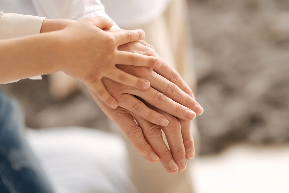 Soyuq havada quru dəri problemindən xilas olmağın YOLLARI