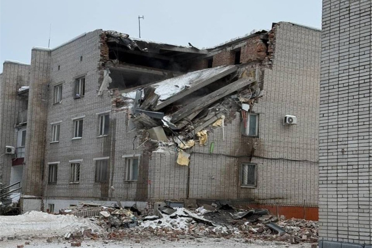 Rusiyada hərbi komendantlıq binasında partlayış olub - YENİLƏNİB