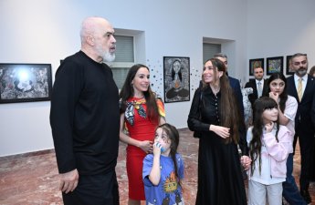 Leyla və Arzu Əliyevalar Tiranada MAMA 