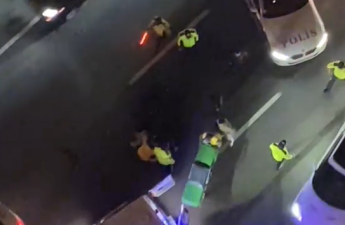 “Crescent Mall”un qarşısında maşın piyadanı vurub öldürdü - VİDEO