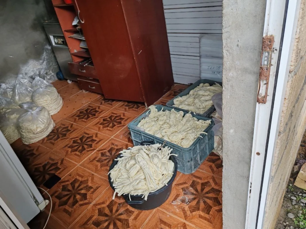 Ağcabədidə qanunsuz fəaliyyət göstərən pendir sexi aşkarlandı