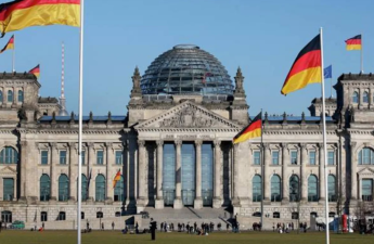 Almaniya XİN ölkə vətəndaşlarını İranı tərk etməyə çağırıb