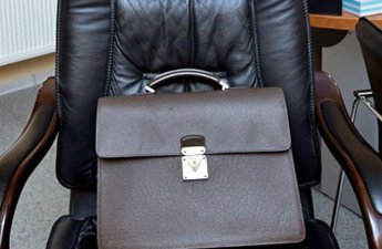 Elmi Cərrahiyyə Mərkəzində qalmaqal: Yeddi professor kənarlaşdırıldı - VİDEO