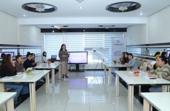 “Nitqin gözəlliyi, orfoqrafiya qaydaları və ifadə-üslub xətaları” mövzusuna həsr olunan təlim keçirilib - FOTO