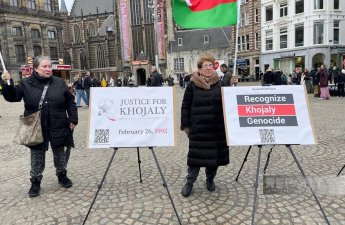 Amsterdamın mərkəzi meydanında 