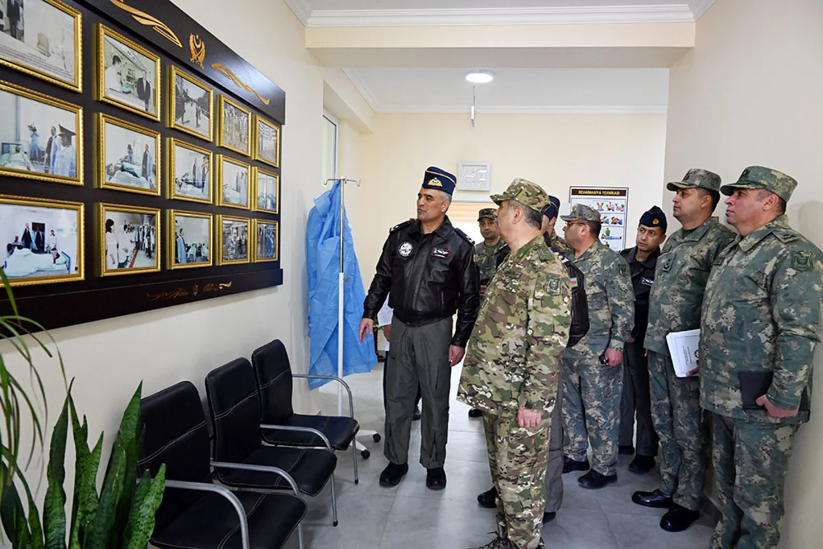 Müdafiə naziri Hava Döyüş Komandanlığına göstərişlər verdi - VİDEO