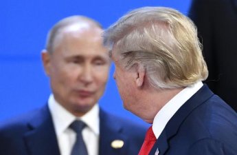 СМИ: Трамп и Путин тайно обсуждают...