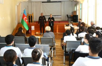 Спасатели учат граждан действовать в чрезвычайных ситуациях