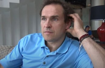 Латвийский хоккеист брезгует советскими медалями