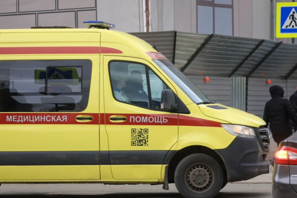 В России дворник спас выпавшего с седьмого этажа мальчика