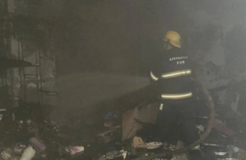 Bakıda gül mağazasında partlayış - VİDEO