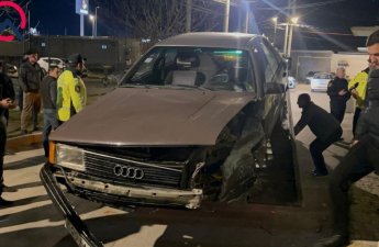 “Audi” 4 nəfəri birdən vurdu - FOTO