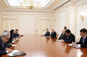 Ильхам Алиев принял делегацию во главе с министром дорог и городского развития Ирана-ФОТО