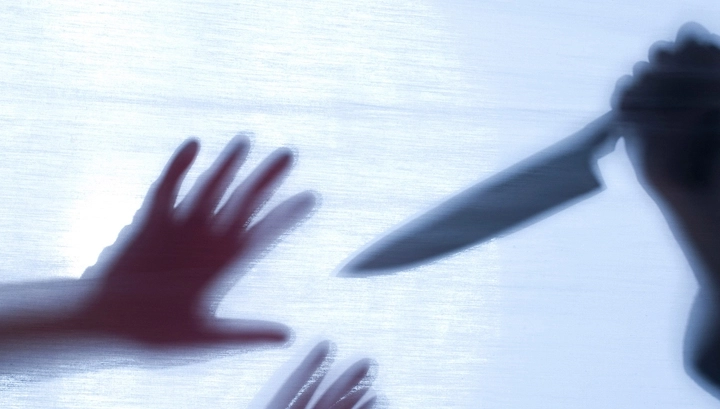 В Мингячевире женщина получила ножевое ранение, задержан ее супруг