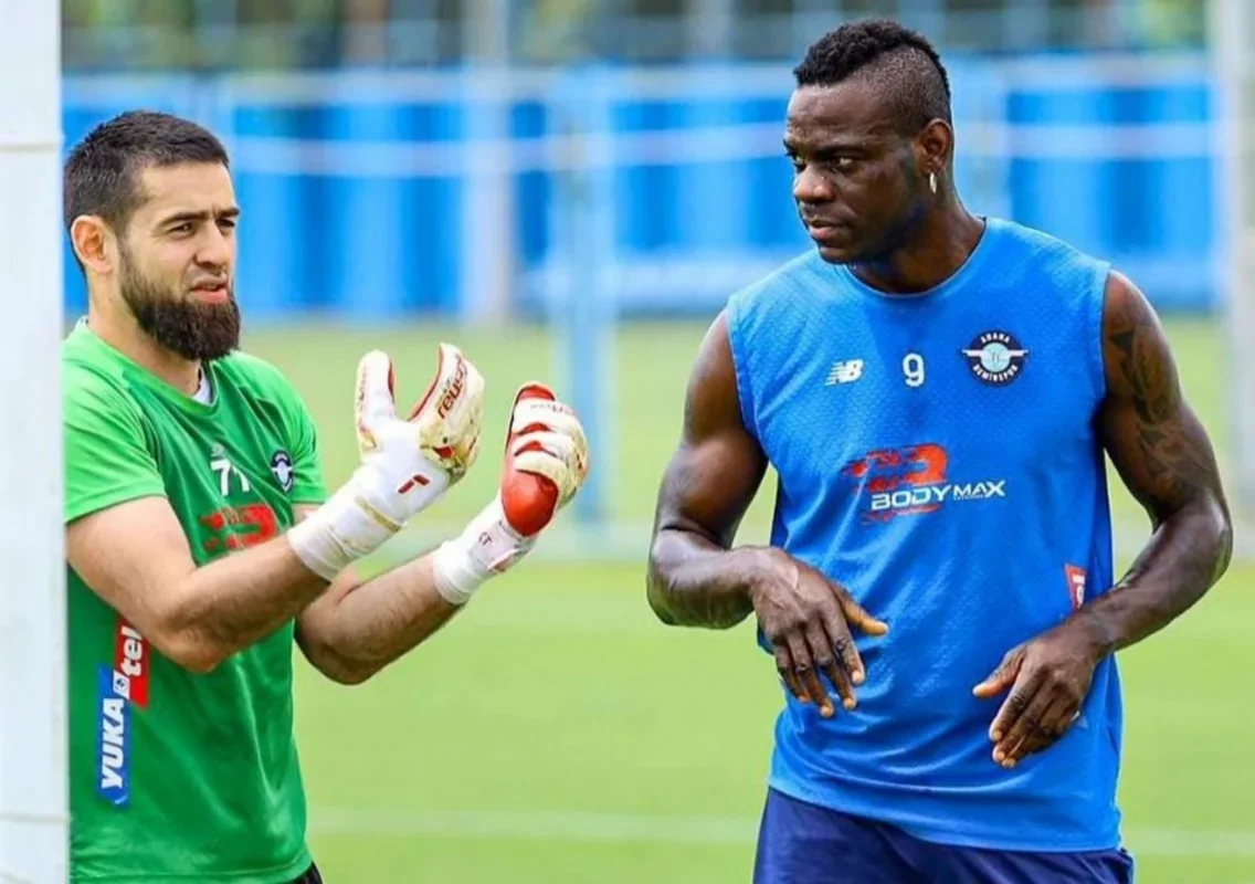 FIFA Şahruddin Məhəmmədəliyevin pulunu ödəməyən sabiq klubunu yenə cəzalandırdı