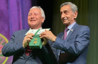 “Maliyyə probleminə görə tamaşanı tamamlaya bilmirik, əfsuslar olsun ki, belə kollektiv “gözdən kənarda” qalıb” - FOTO+ÖZƏL