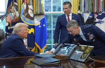 Tramp yüksək vəzifəli generalın İrana hücumun ağır riskləri haqda xəbərdarlığını qulaqardına vurdu...