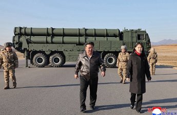 Kim Çen In 13 yaşlı qızını raket idarəsinin direktoru təyin etdi...-FOTO