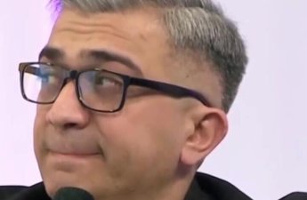 Abdul Xalid göz yaşı içində: 