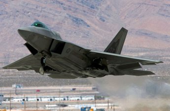США разместят истребители F-22 на базе ВВС на юге Израиля
