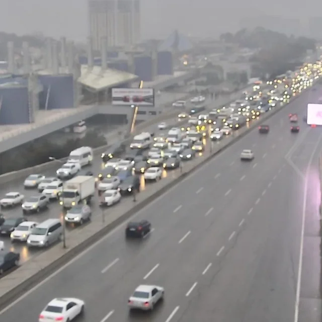 Paytaxtın bu küçələrində sıxlıq var - SİYAHI