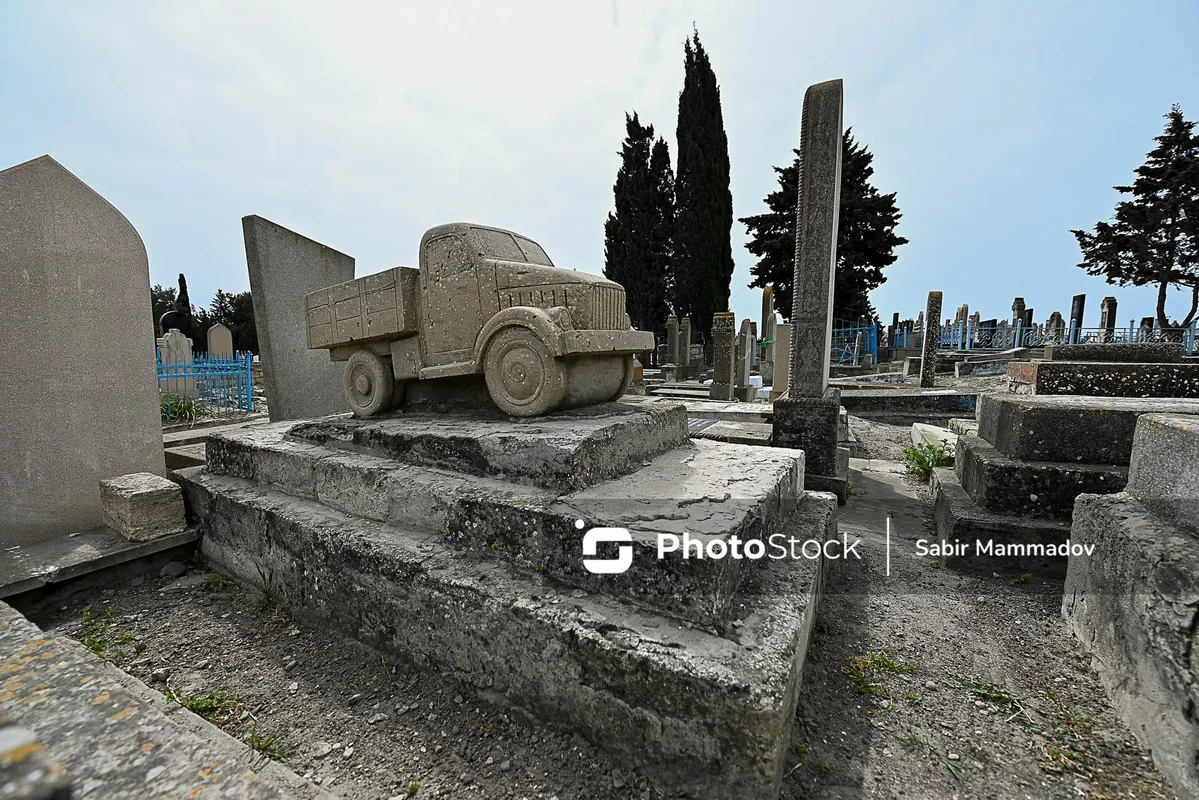 Heyrətə gətirən məzar daşlarının sirri nədir? - VİDEO