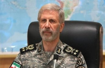 İran ordusu baş komandan Əmir Hatəminin sağ olduğunu açıqlayıb