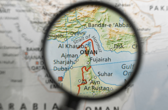 İran Hörmüz boğazını bağladı