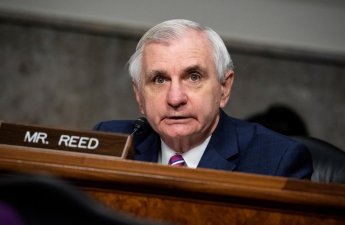 Сенатор обвинил Трампа в сокрытии планов по Ирану