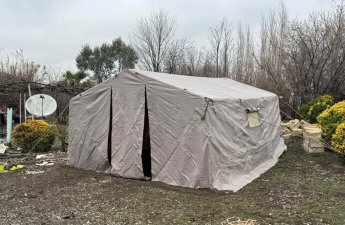 Evi yararsız hala düşən vətəndaş üçün çadır quruldu - FOTO