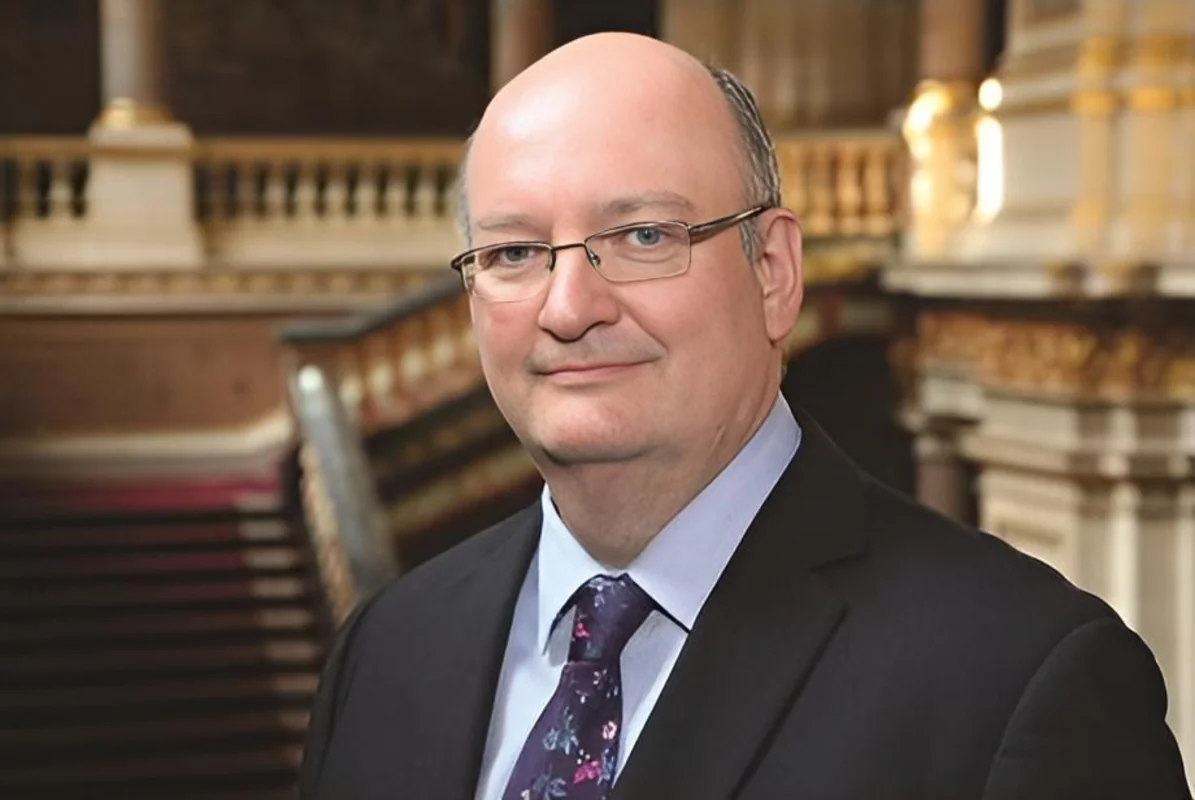 Böyük Britaniyanın Azərbaycana təyin etdiyi yeni səfir kimdir? - DOSYE