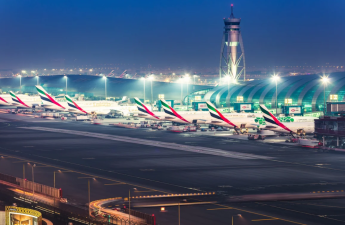 Dubay hava limanları uçuşları qismən bərpa edib