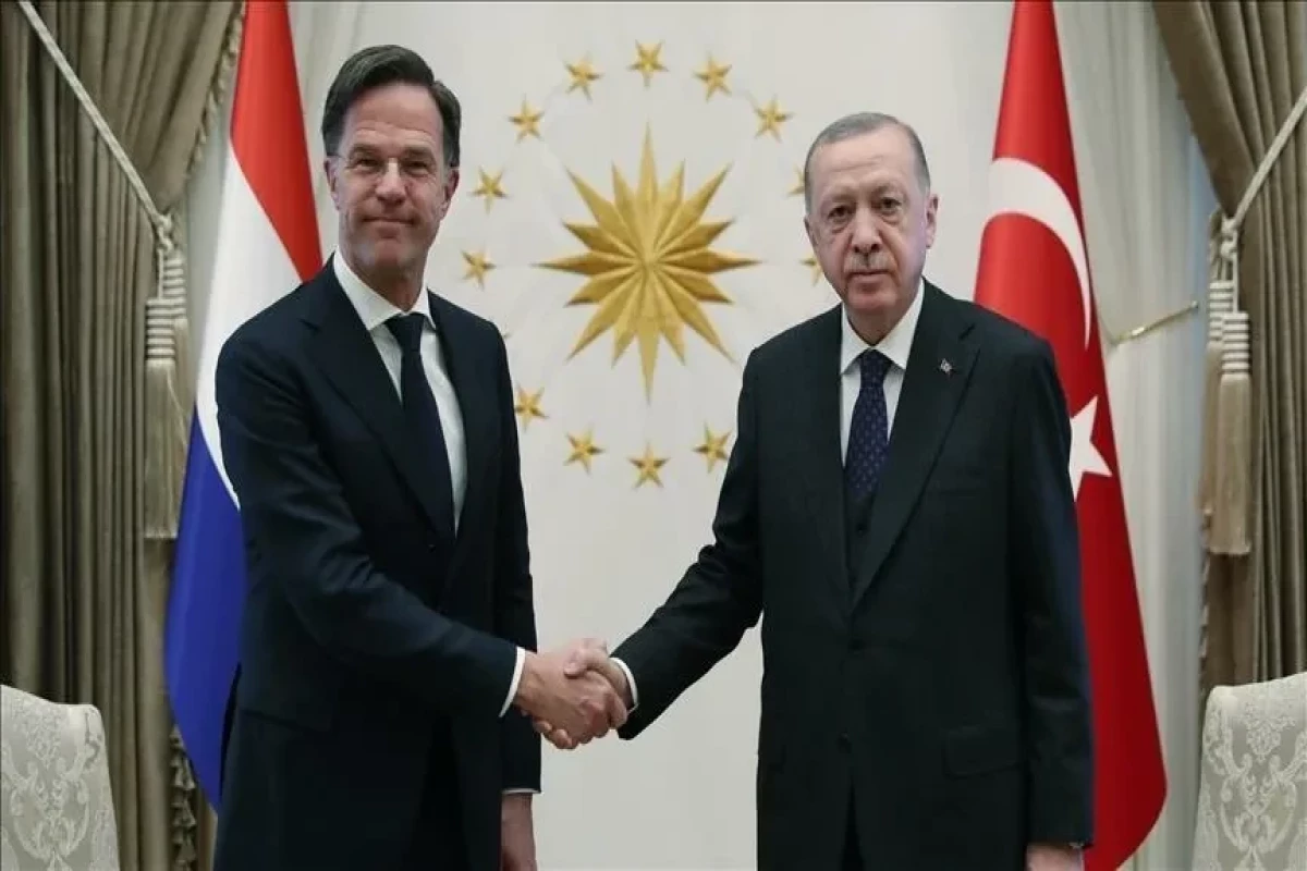 Ərdoğan Mark Rutte ilə regiondakı gərginliyi müzakirə edib