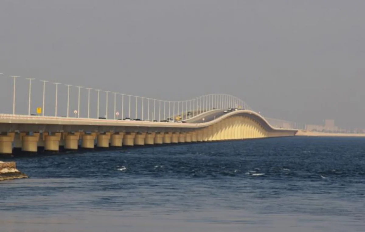 İran Bəhreyn və Səudiyyə Ərəbistanını birləşdirən körpünü vurdu - FOTO/VİDEO