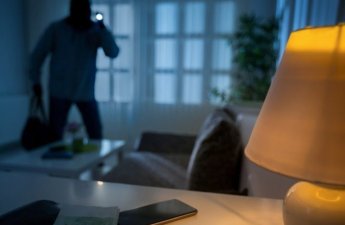 Klinikada həkimin otağından 5 min manat oğurlanıb