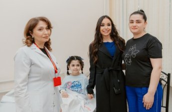 Leyla Əliyeva Respublika Pediatriya Mərkəzinin Nərimanov Uşaq Klinik Xəstəxanasını ziyarət edib - FOTO