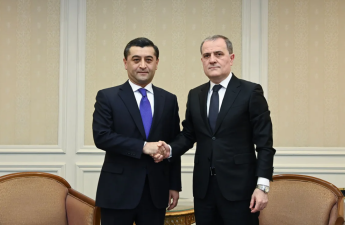 Ceyhun Bayramov özbəkistanlı həmkarı ilə Yaxın Şərqdəki hərbi eskalasiyanı müzakirə edib - FOTO