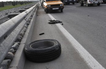 Salyanda maşın azyaşlını vurub öldürdü