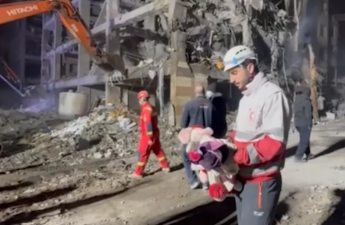 Tehranda yaşayış binaları atəşə tutulub, 40 nəfər həlak olub