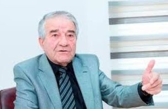 Seyran Səxavət 90-cı illərdə “İşıq” qəzetində nələr yazıb...