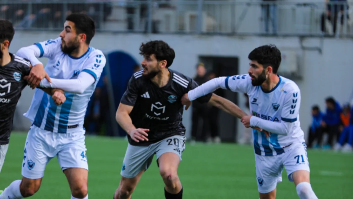 Azərbaycan çempionatında həkim və məşqçi hakimi təhqir etdilər