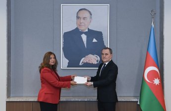 Глава МИД Азербайджана принял копии верительных грамот нового посла Колумбии