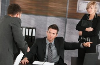 Kimləri işdən çıxarmaq qadağandır? – Qanunun qoruduğu şəxslər bunlardır