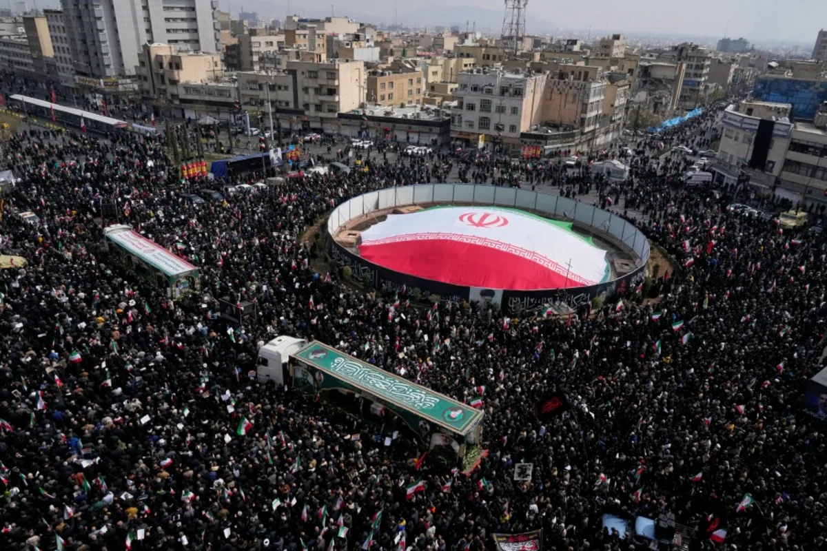 Tehranda öldürülən yüksəkvəzifəli hərbçilərin dəfn mərasimi keçirilir - VİDEO